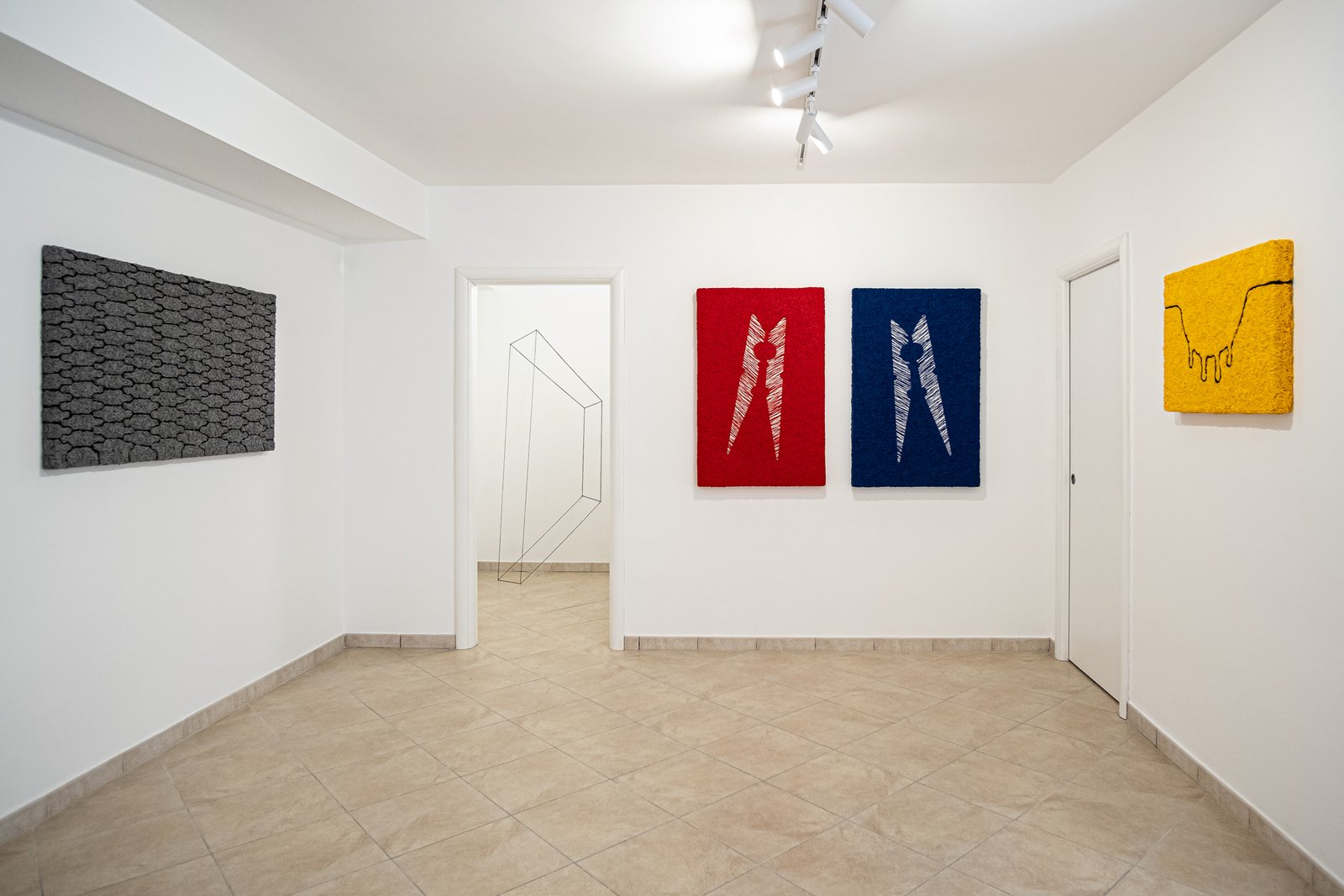 abito mostra personale di Dario Vaccarella